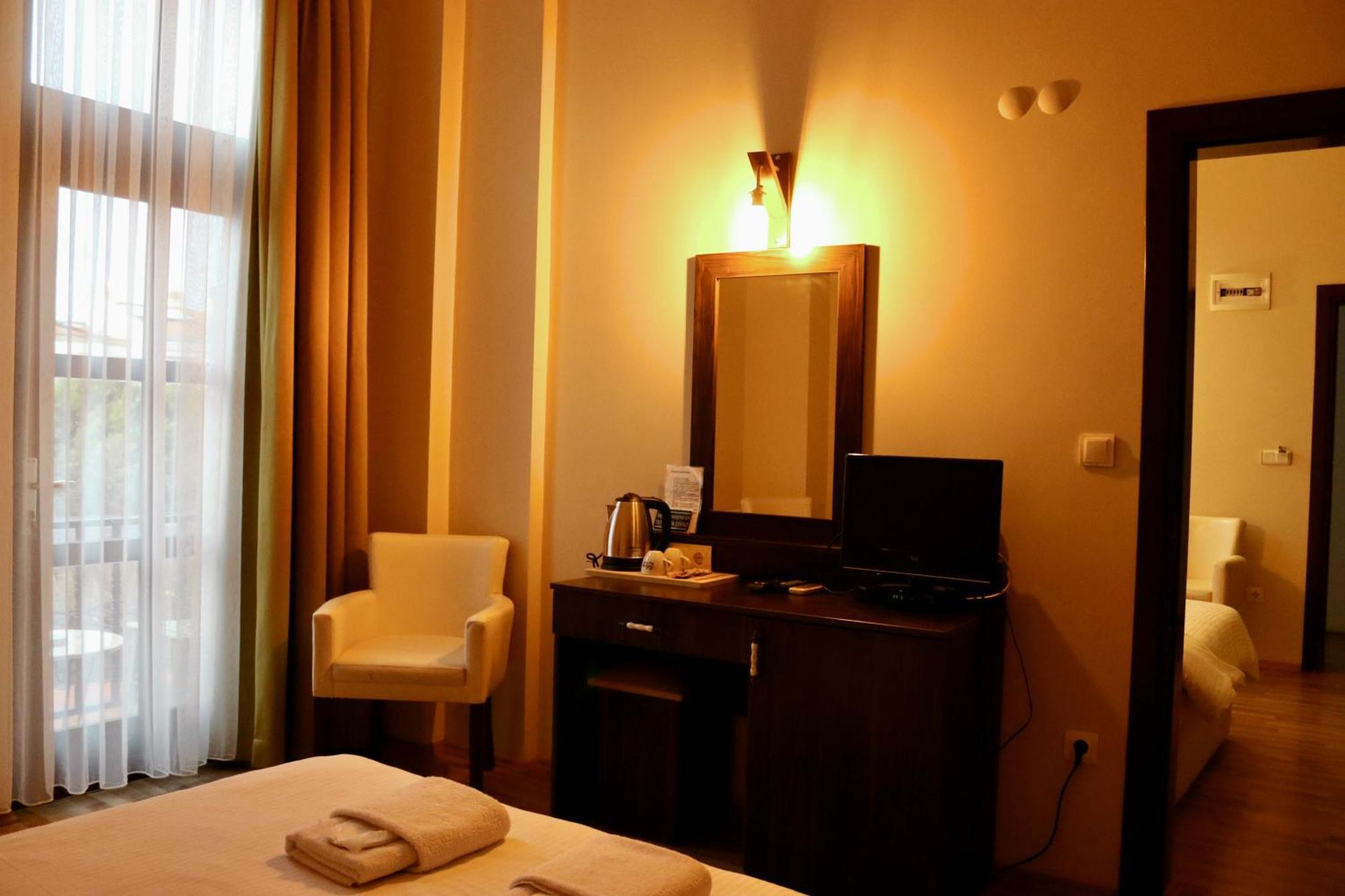 Eden Selene Hotel Ayvalik Bagian luar foto