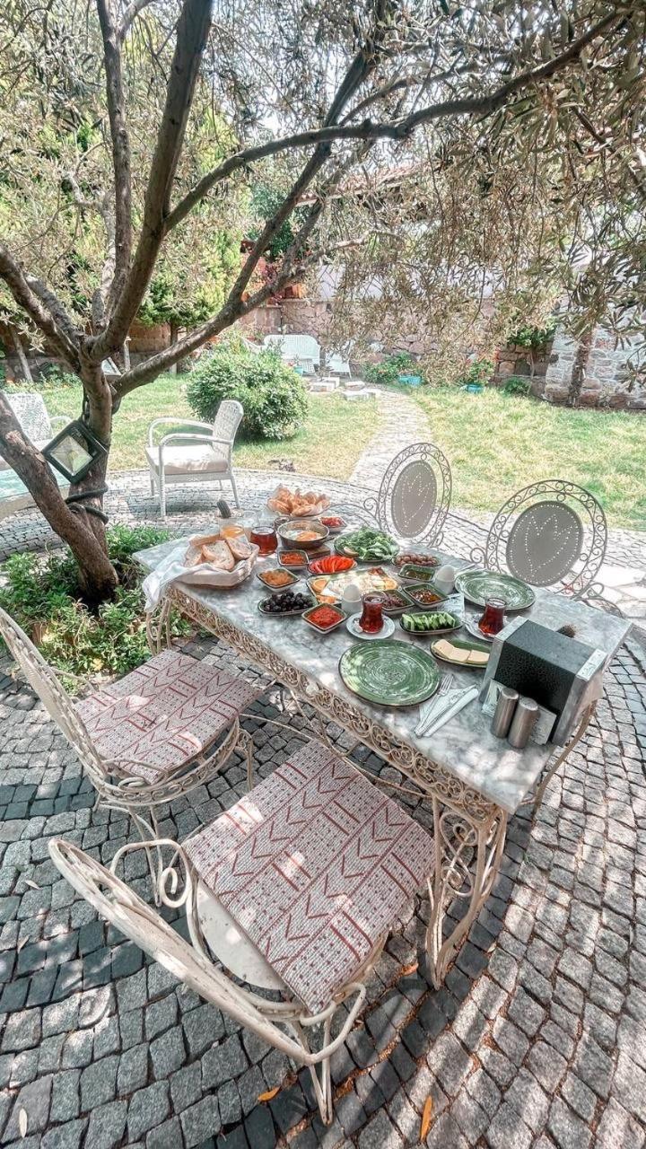 Eden Selene Hotel Ayvalik Bagian luar foto