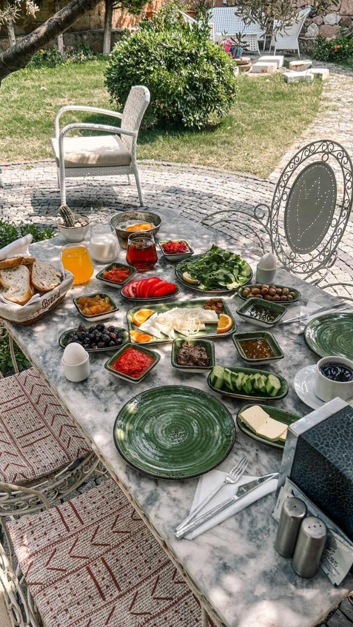 Eden Selene Hotel Ayvalik Bagian luar foto